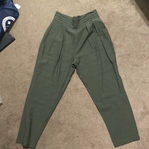 High waisted pant w pockets